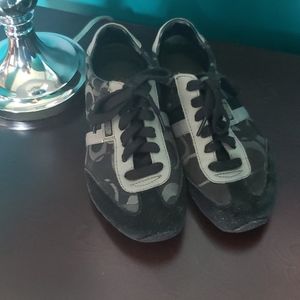 Coach Kinsley sneakers Q986 size 7M